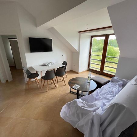 Lake View Apartments Near Golf Resort Kuneticka Hora, Dritec Pardubice Pokój zdjęcie