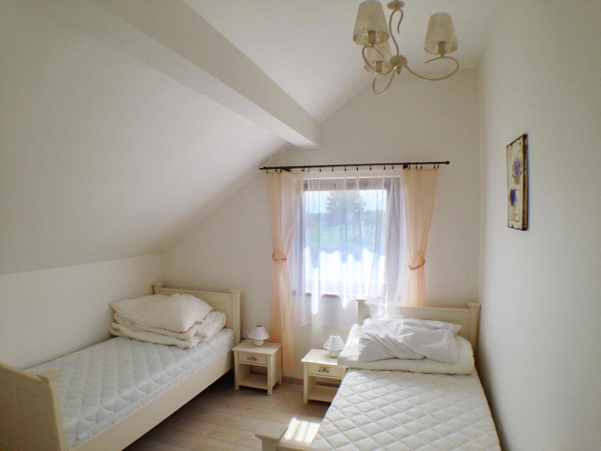 Lake View Apartments Near Golf Resort Kuneticka Hora, Dritec Pardubice Zewnętrze zdjęcie